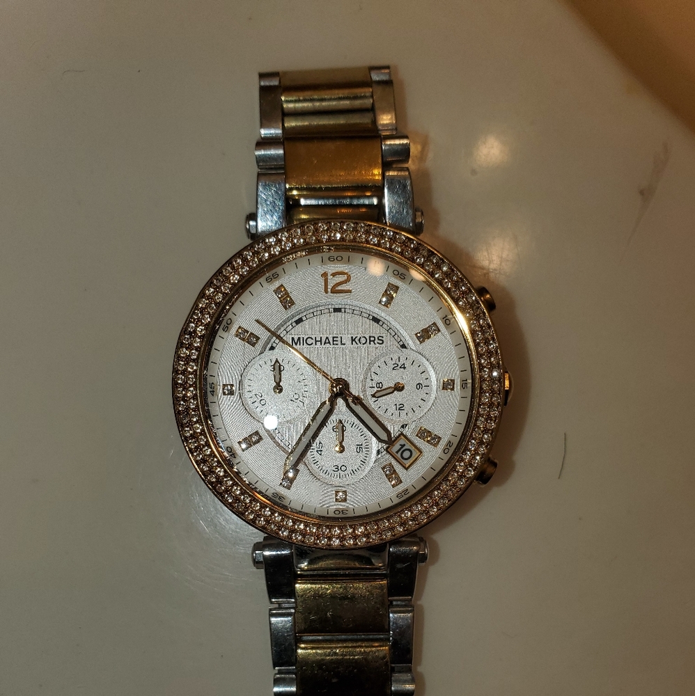 Womans Watch - Picture 2 of 2